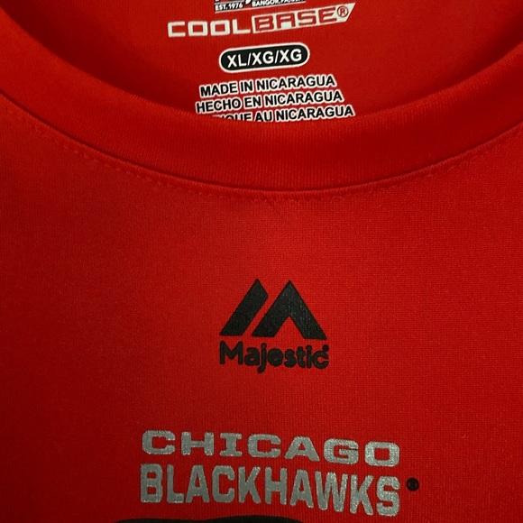 Men’s Chicago Blackhawks shirt sleeve shirt - Picture 2 of 2